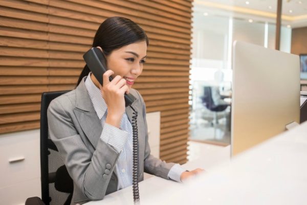 Tiếp nhận thông tin khách hàng