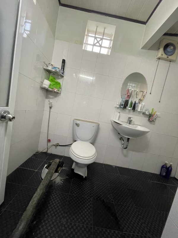 hút hầm cầu không đục phá